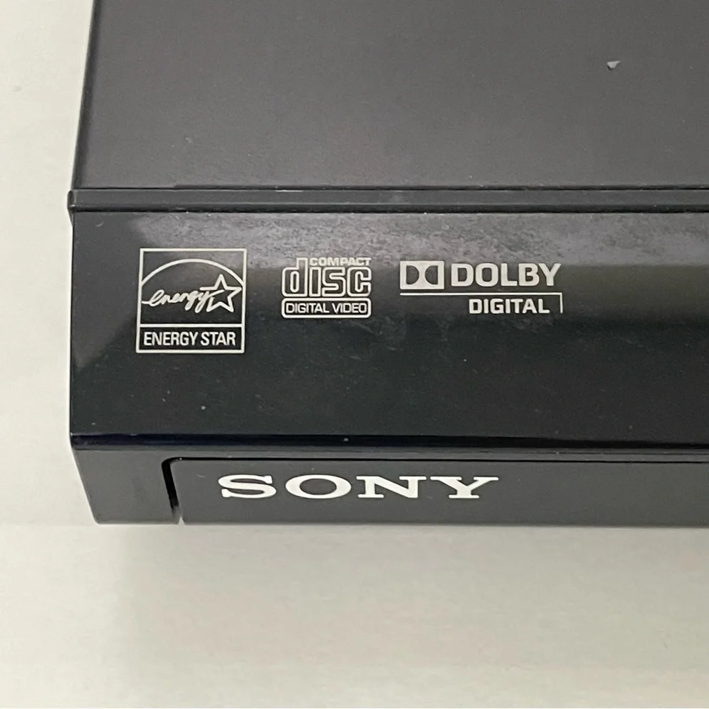 Sony CD/DVD Video Player Dolby Digital Compact Slim Black Model DVP-SR210P